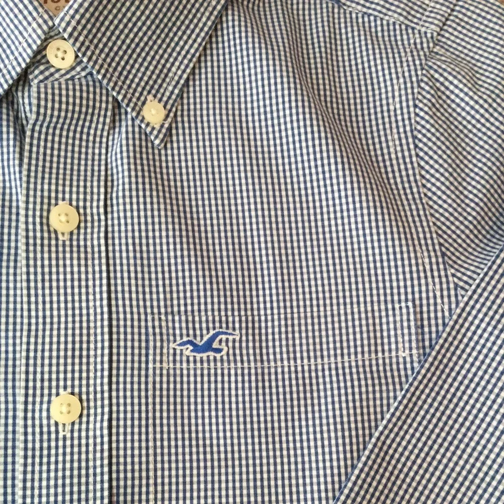 Hollister Casual Button Down Shirt - Picture 3 of 6